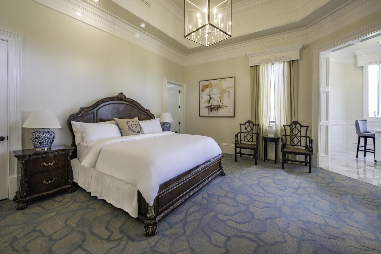 Hotel Kentucky Castle Versailles Zewnętrze zdjęcie