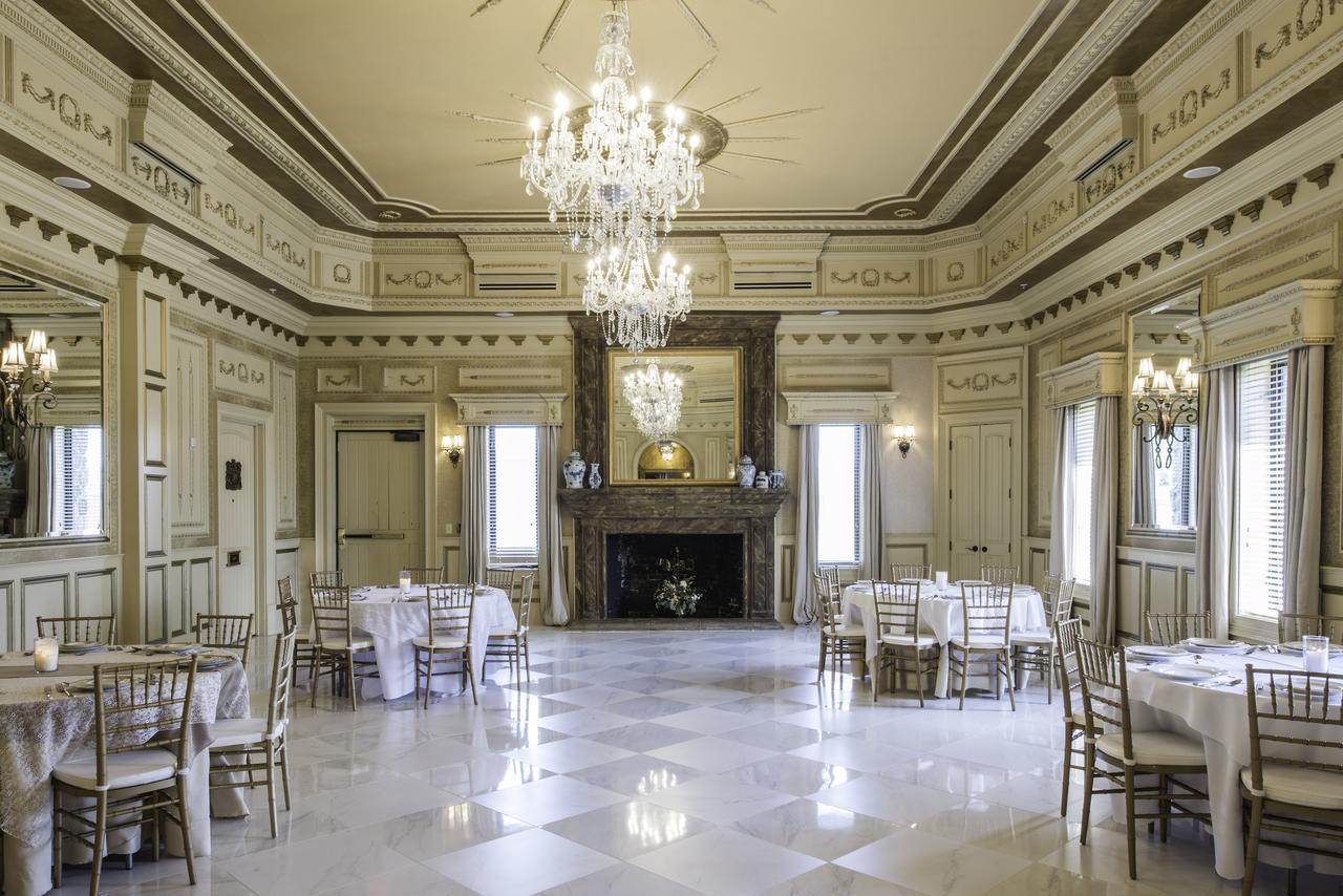 Hotel Kentucky Castle Versailles Zewnętrze zdjęcie