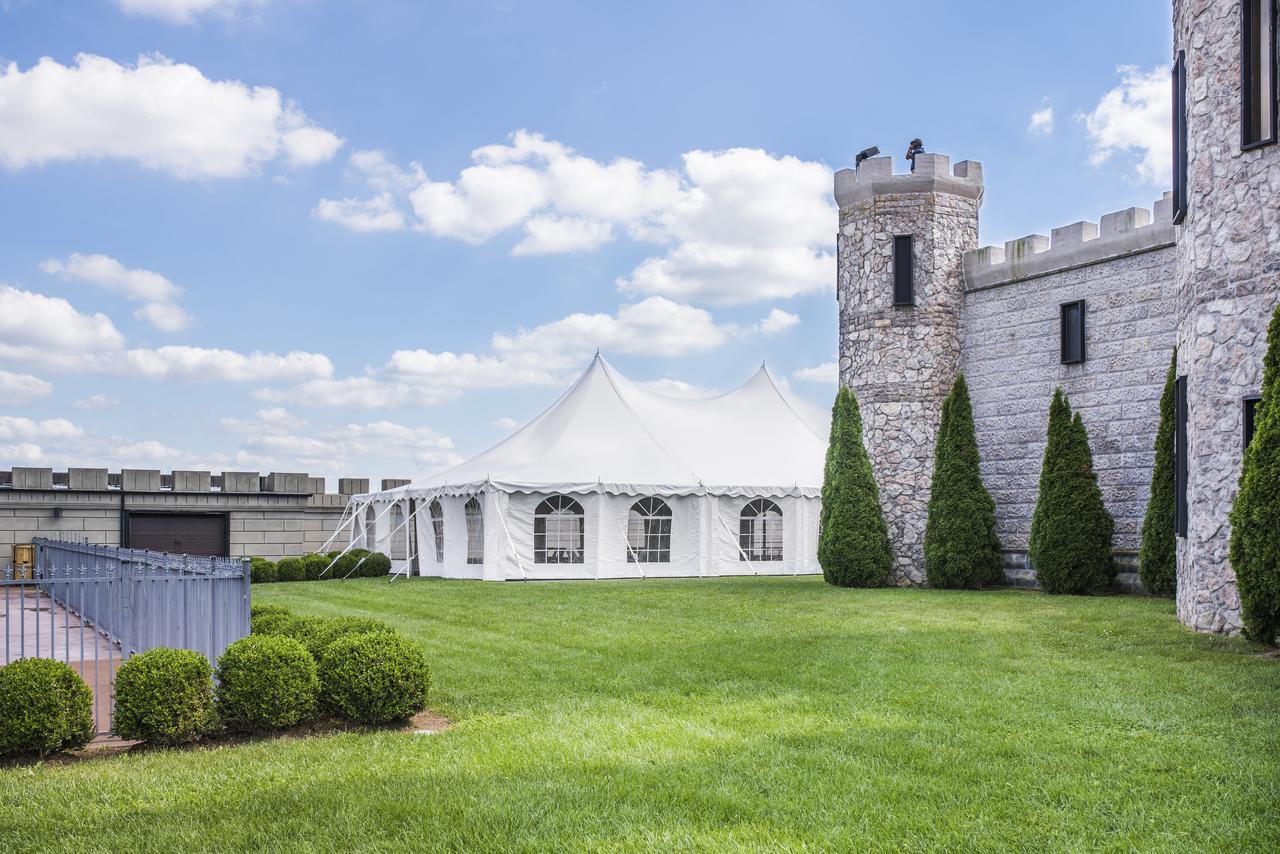 Hotel Kentucky Castle Versailles Zewnętrze zdjęcie