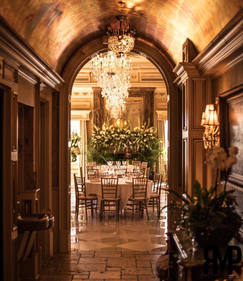 Hotel Kentucky Castle Versailles Zewnętrze zdjęcie